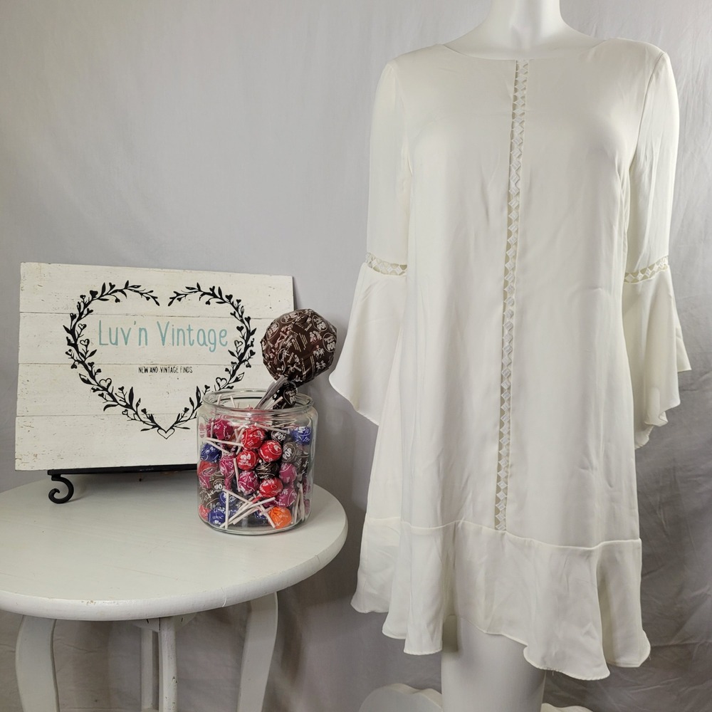 White House Black Market Cream‎ Bell Sleeve Ruffle Hem Shift Lined Dress Size 12